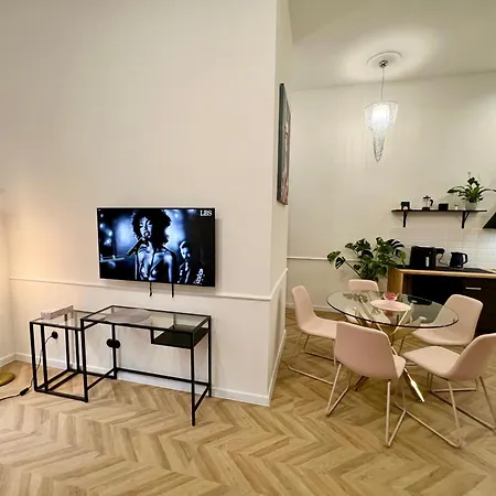 Grand Piotrkowska 82 * 罗兹