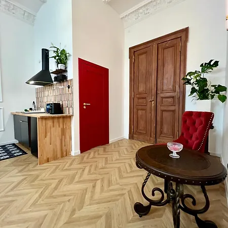 Apartment Grand Piotrkowska 82 *